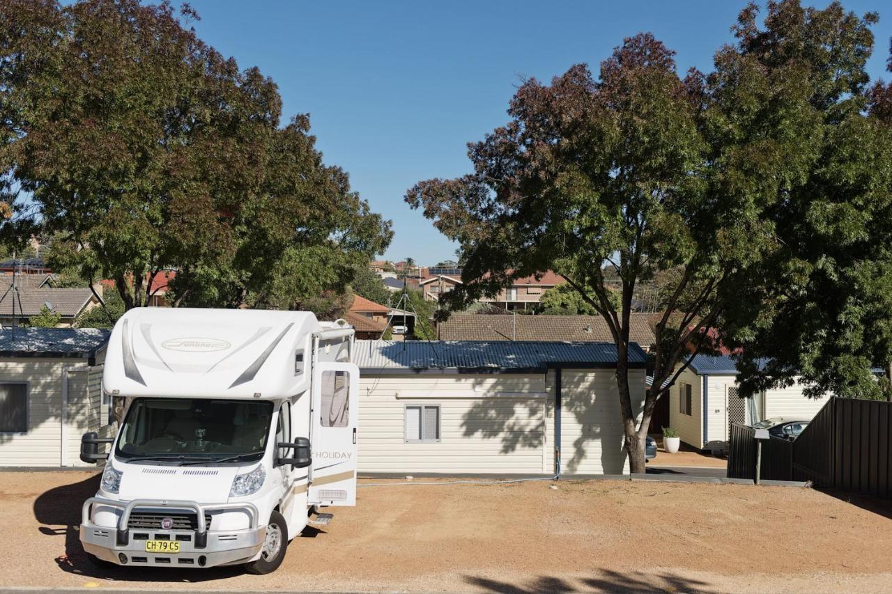 Crestview Tourist Park Hotel Queanbeyan Exterior foto