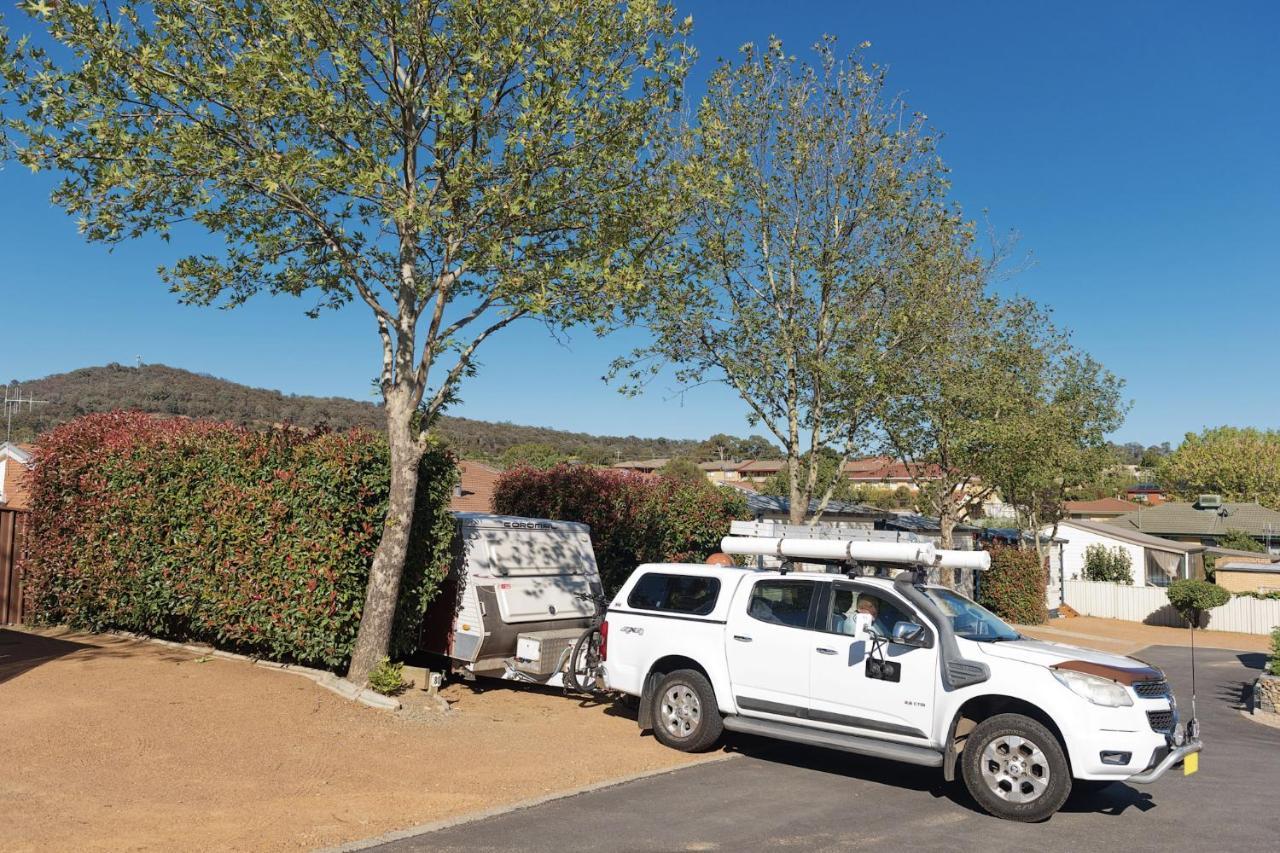 Crestview Tourist Park Hotel Queanbeyan Exterior foto